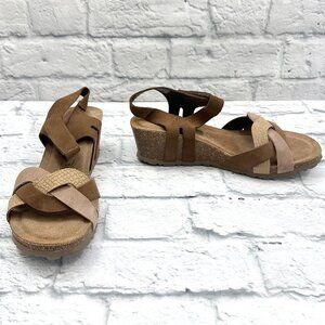 NWOT Yokono suede cork strappy wedges size 9